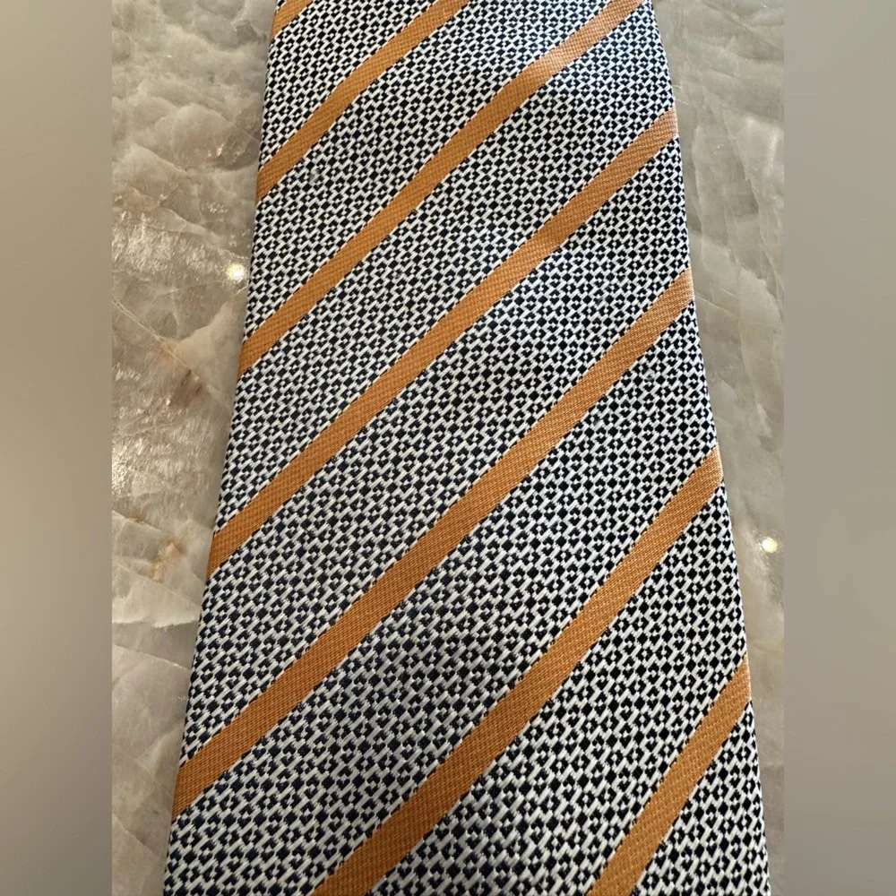Brioni NWOT Classy Luxury Black White Gold Formal Men’s Tie